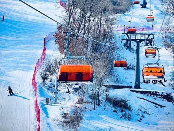 滑雪場(chǎng)