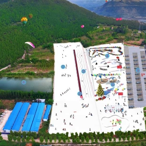 滑雪場(chǎng)